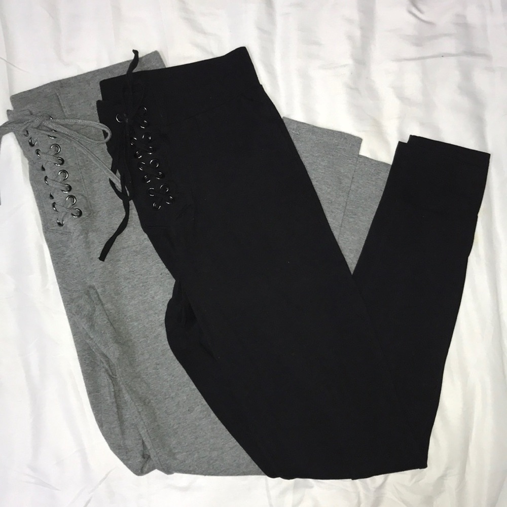 3/$30 🌺 2 Tied Up Leggings - Size XS